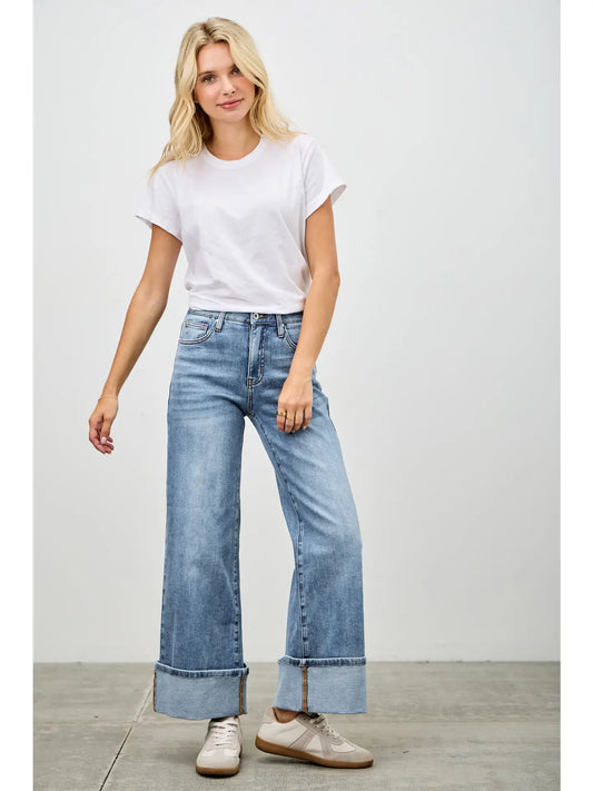 Mid Rise Cuffed Jeans with Stretch