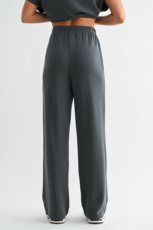Simple Scuba Wide-Leg Pant