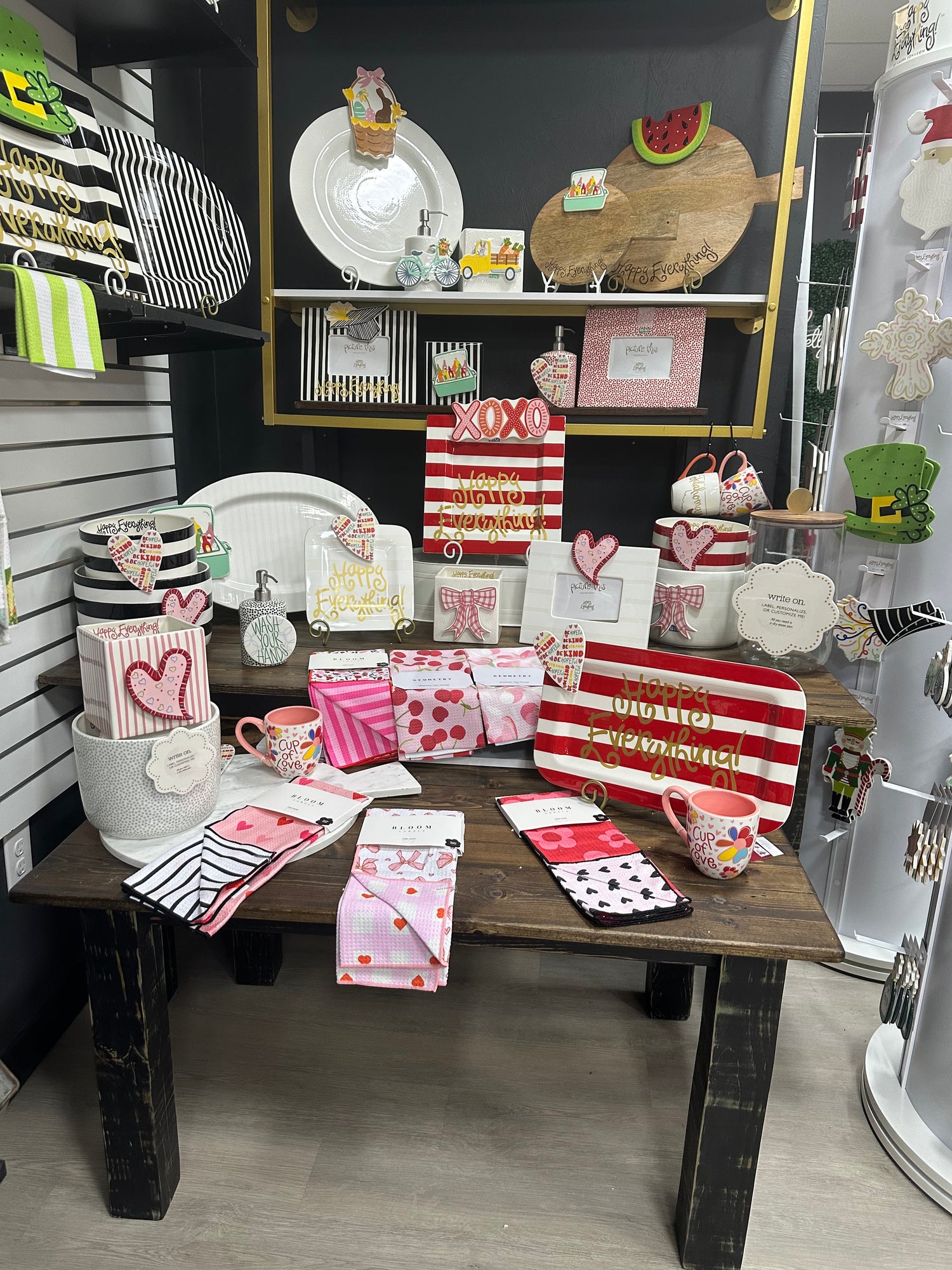 Happy Everything! Home Collection – Interchangeable Home Décor & Seasonal Entertaining