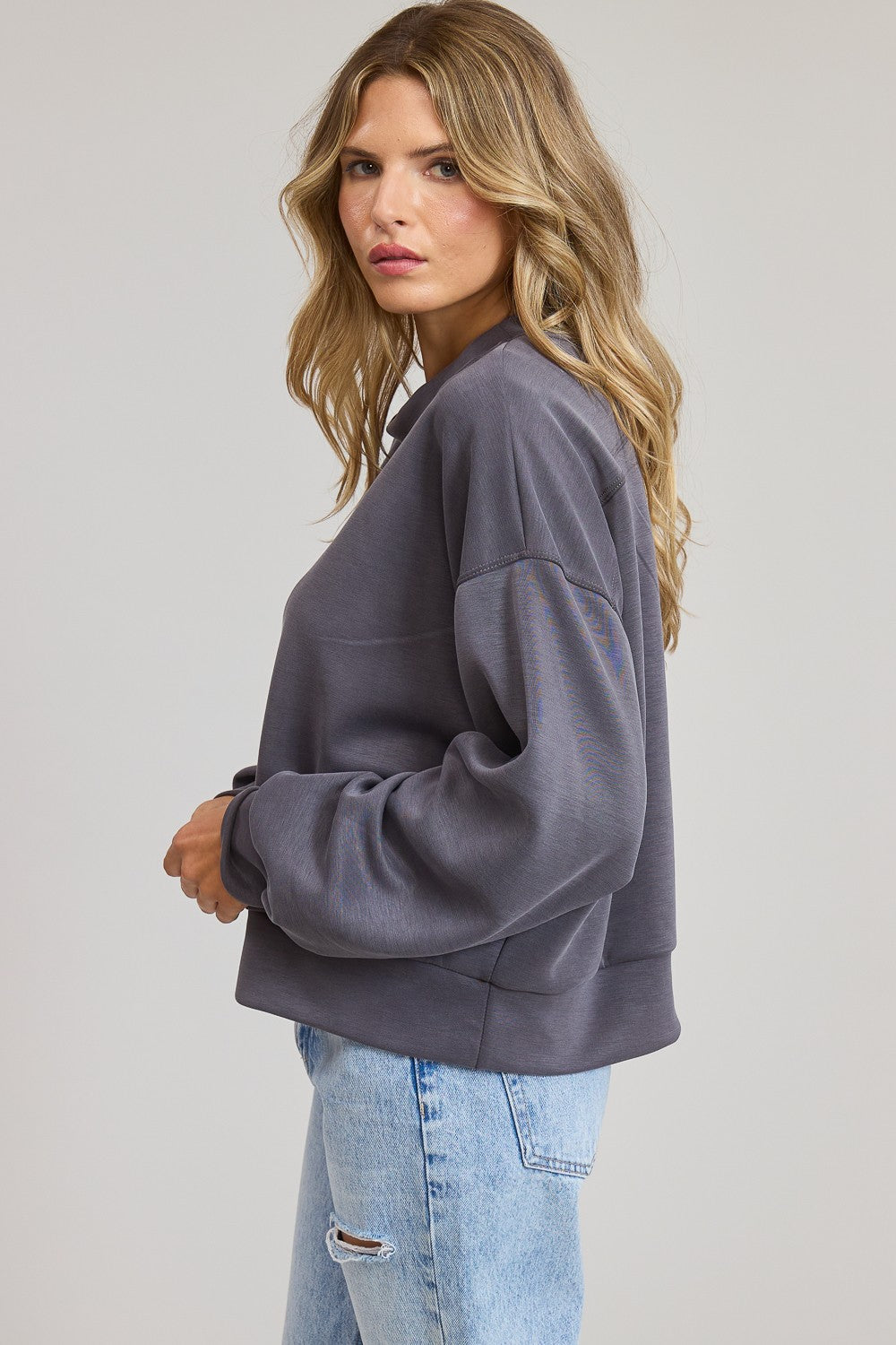 Scuba Grey Neck Ash Grey