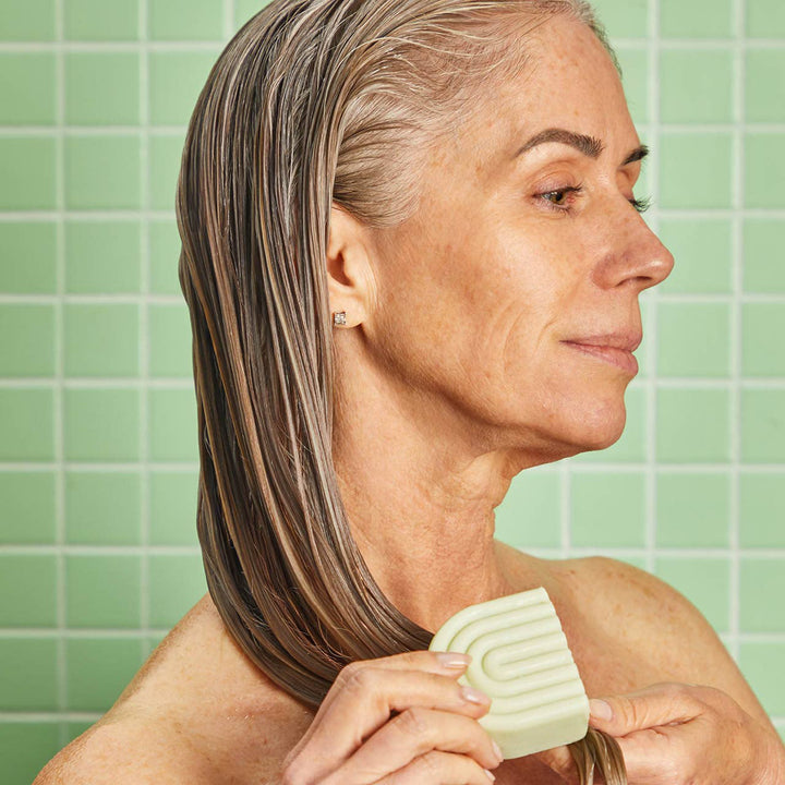 Tea Tree &amp; Mint Clarifying Conditioner Bar