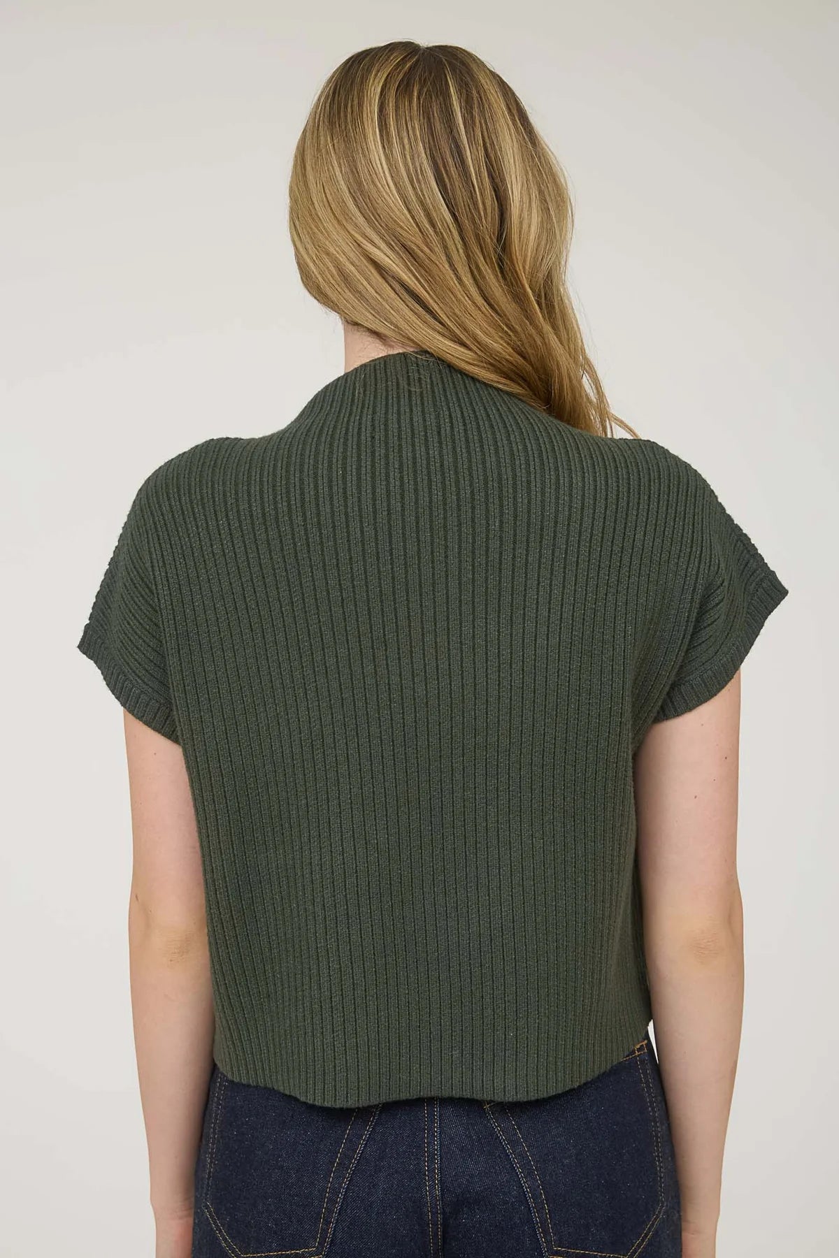 MOCK NECK POCKET DETAIL SHORT SLEEVE KNIT SWEATER