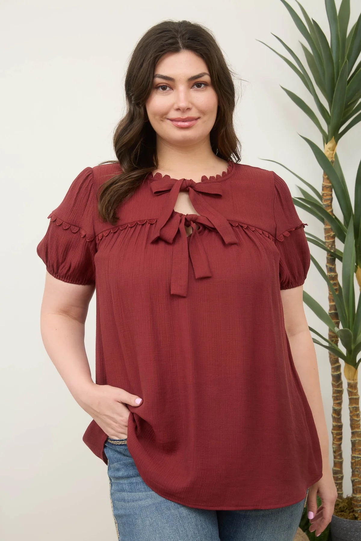PLUS SCALLOP TRIM FRONT TIE DETAIL PUFF SLEEVE TOP