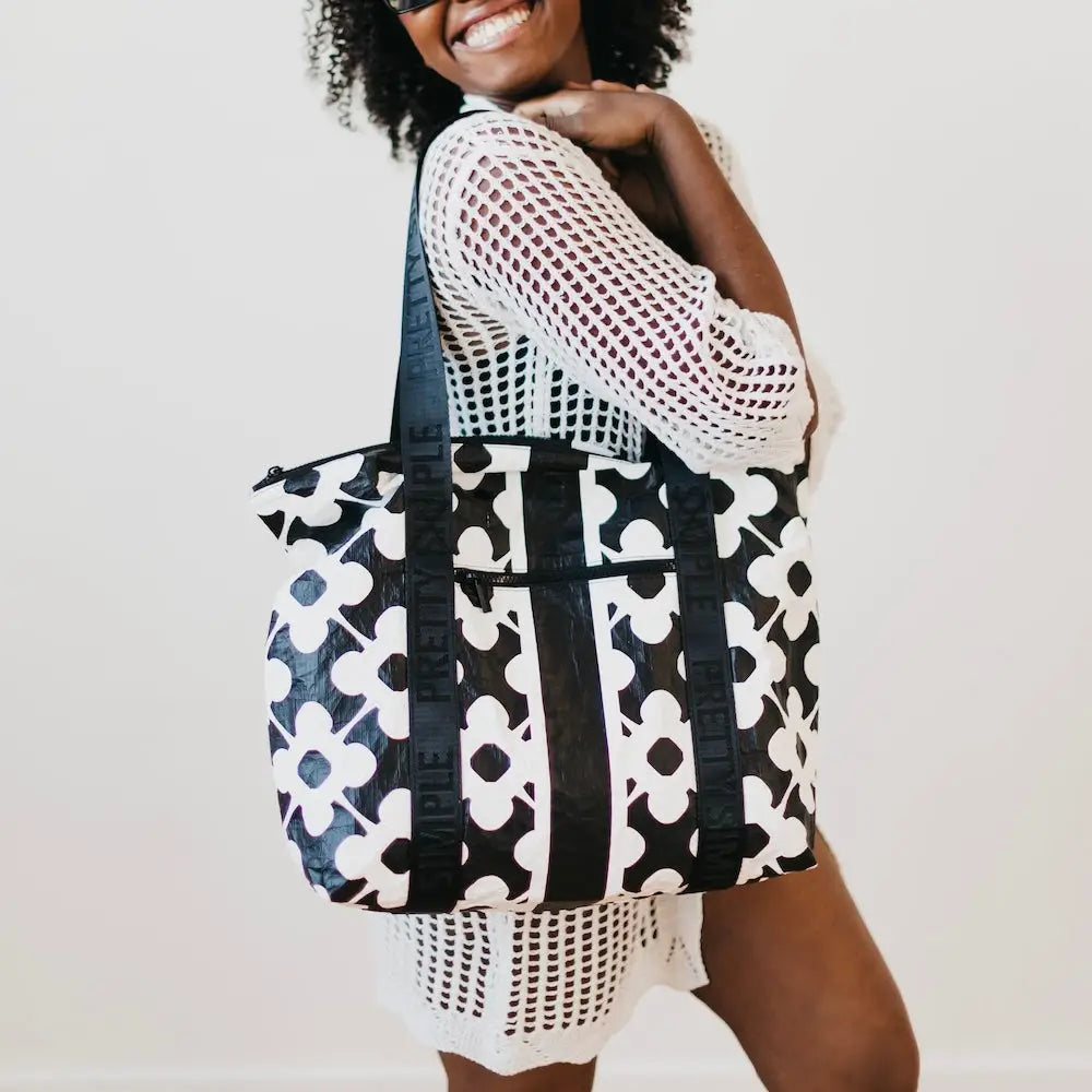 Kona Cove Beach Zipper Tote Bag