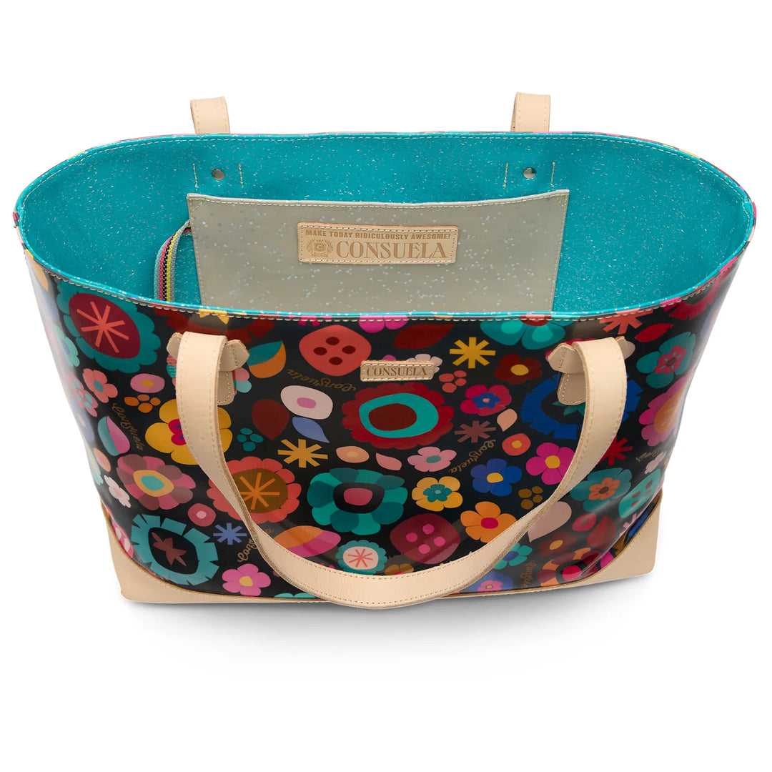 Interior of Consuela Big Breezy tote showing pocket and hook clip lanyard